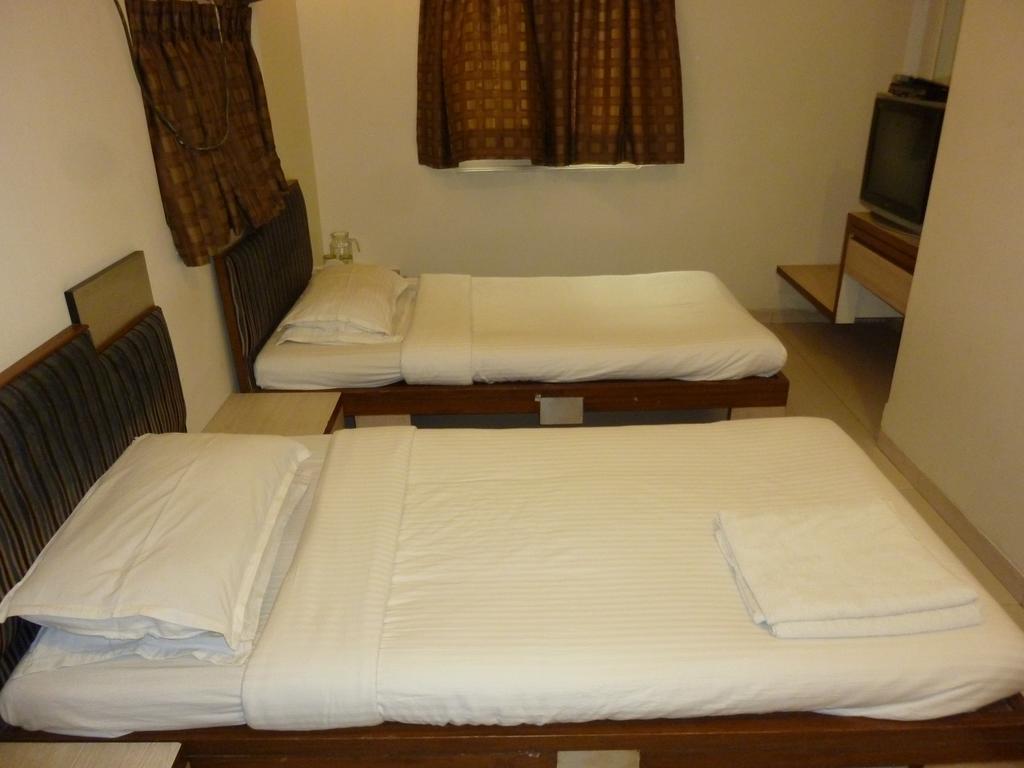 Hotel Park Shilton Mumbai Exterior photo