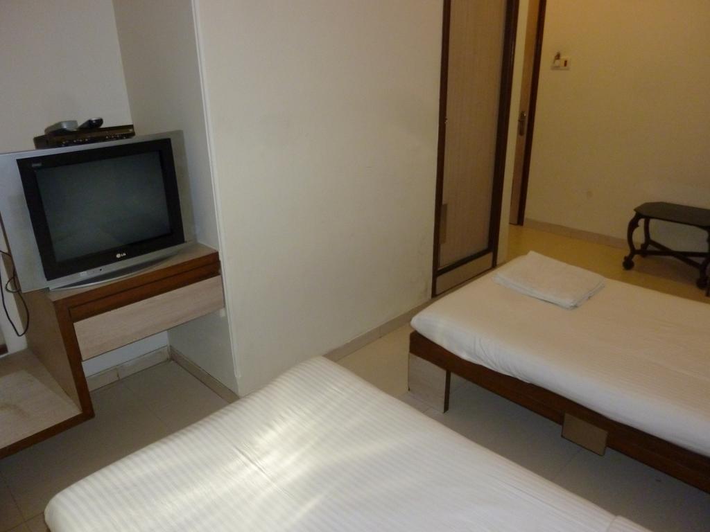 Hotel Park Shilton Mumbai Exterior photo