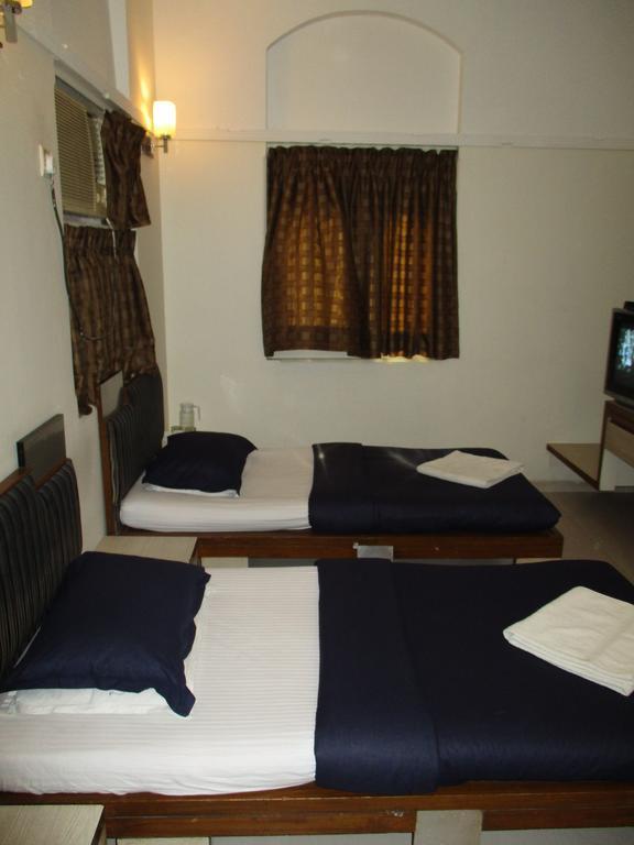 Hotel Park Shilton Mumbai Exterior photo